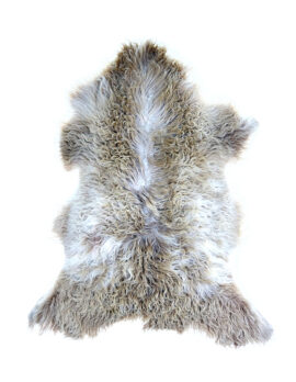 Naturligt vitt lammskinn med bruna fläckar