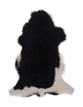 lammskinn med naturliga färgskiftningar